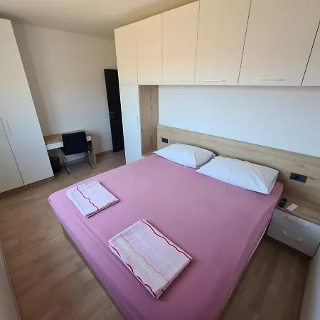 Apartment Ivana *